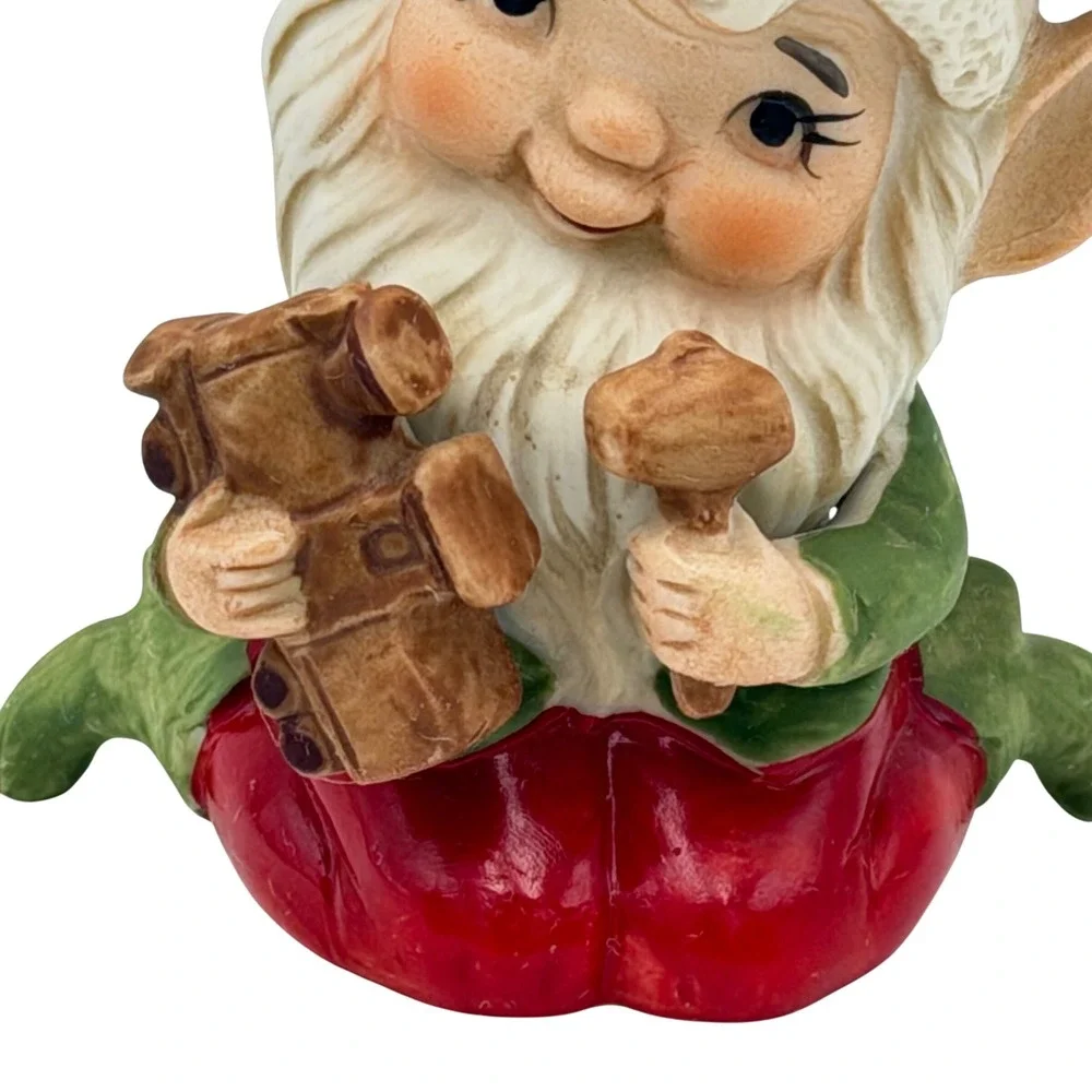 Vtg Homco Christmas Elf‎ Pixie Figurine 5406 Ceramic Toymaker with Train 4 Inch
